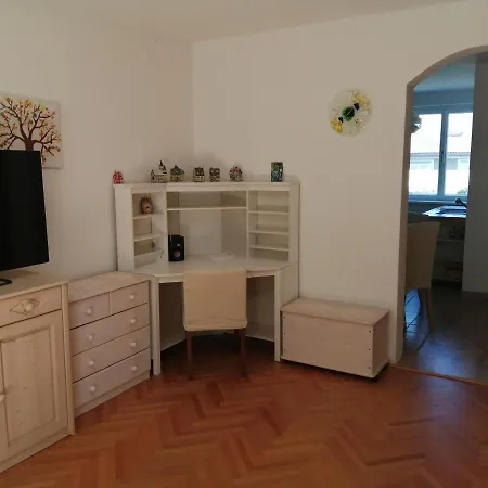 Perla Free Parking Koper